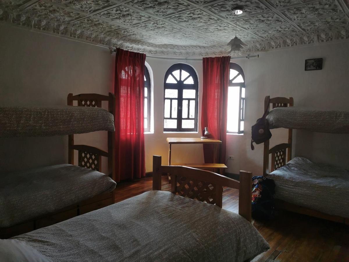 Hostel Revolution Quito Kültér fotó