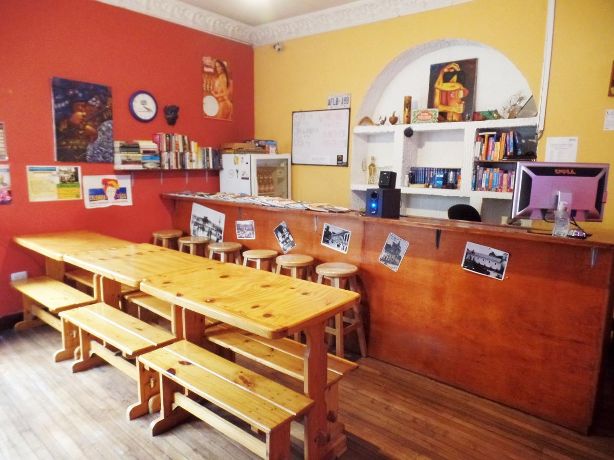 Hostel Revolution Quito Kültér fotó