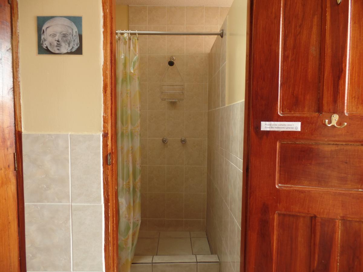 Hostel Revolution Quito Kültér fotó