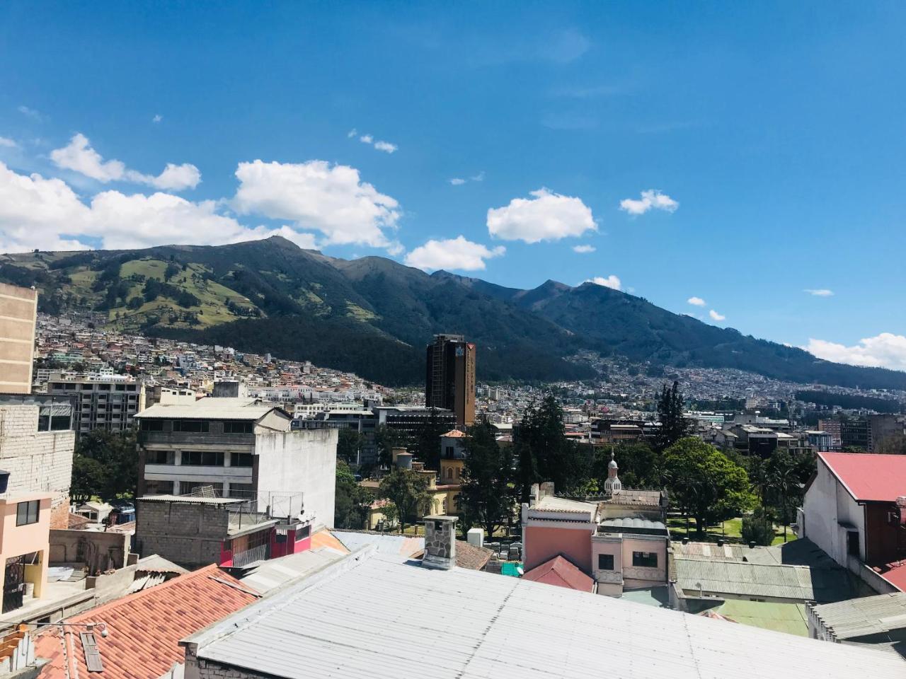 Hostel Revolution Quito Kültér fotó